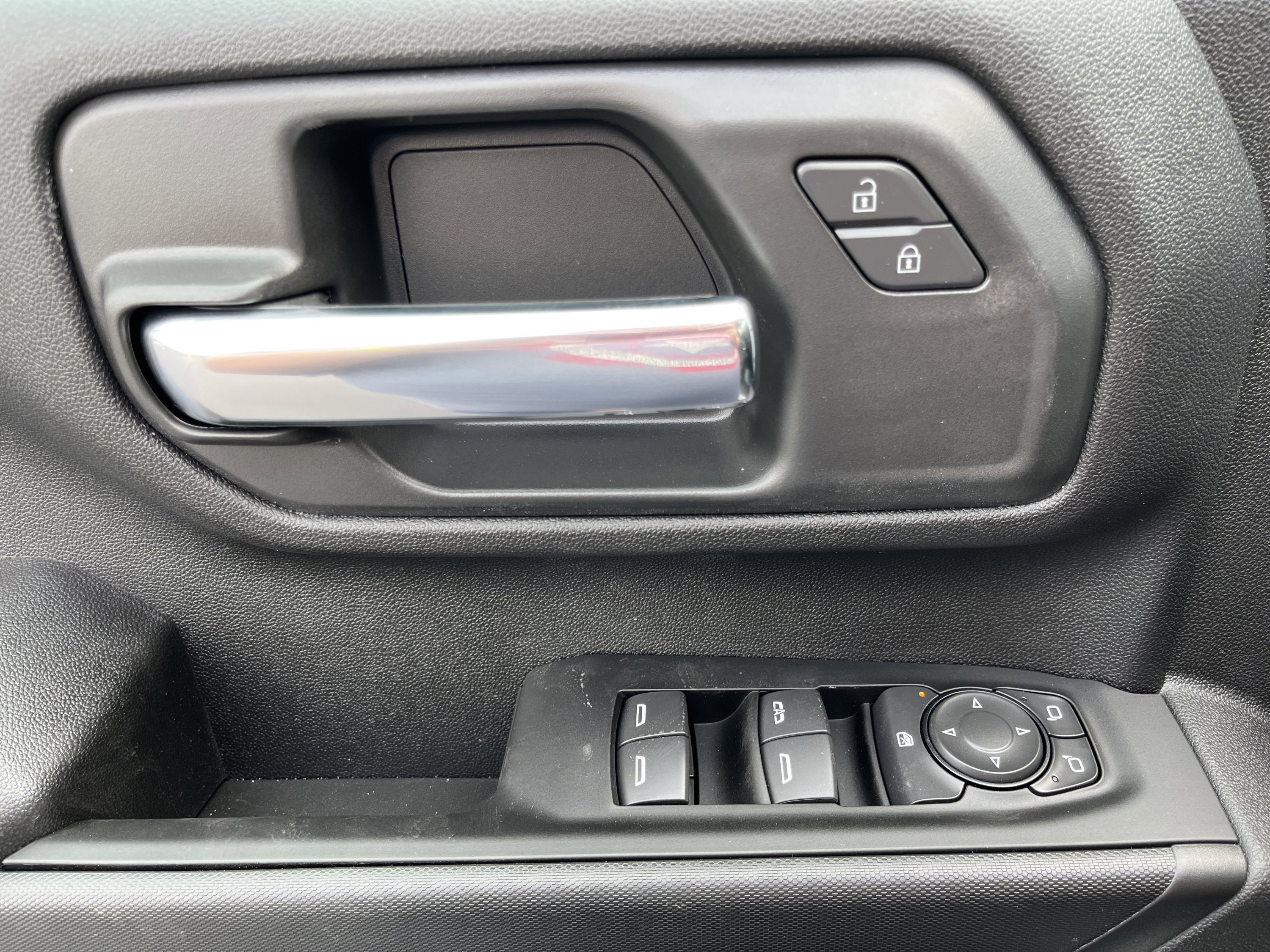 New 2026 Chevrolet Silverado 2500 Custom w/ Custom Convenience Package AWD/4WD image 15