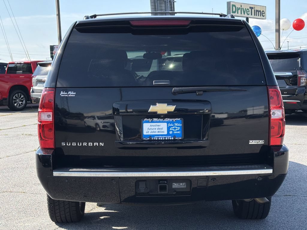 Used 2012 Chevrolet Suburban LTZ RWD image 5