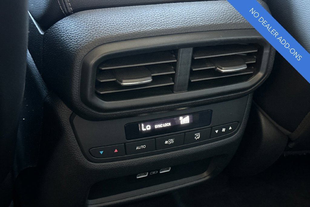 Certified 2023 Honda Pilot Touring image 14