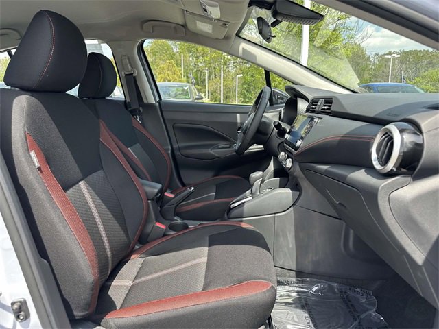 New 2025 Nissan Versa SR w/ Trunk Package image 10