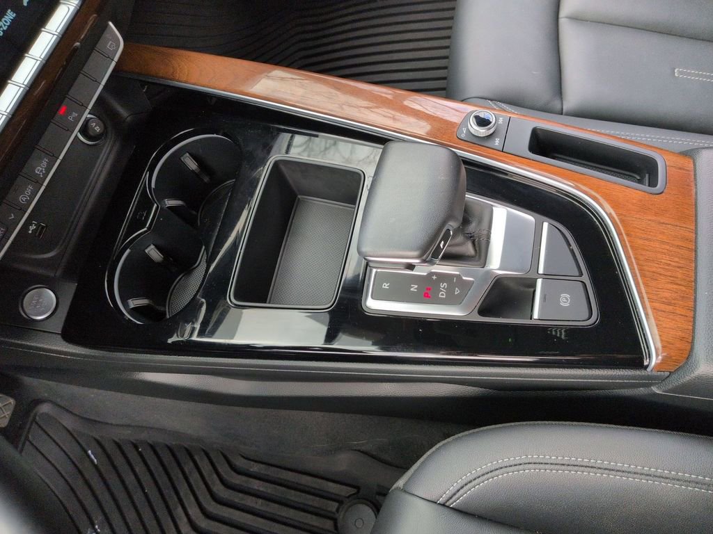 Certified 2023 Audi A4 2.0T Premium w/ Convenience Package image 11