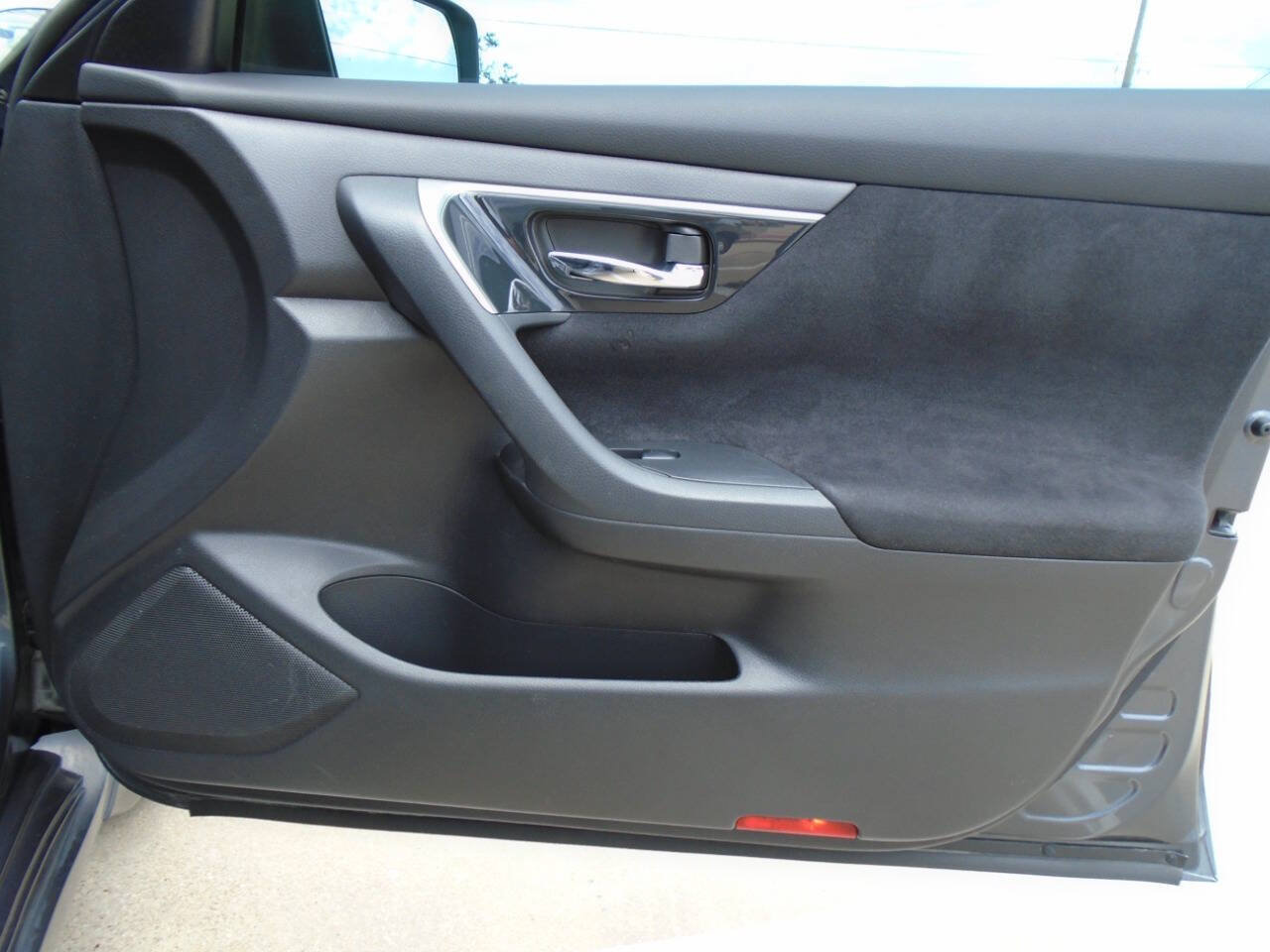 Used 2013 Nissan Altima 2.5 SV FWD image 28