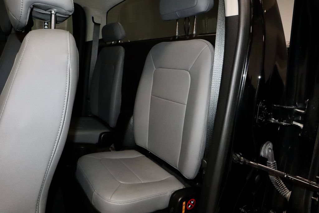 Used 2019 Chevrolet Colorado W/T RWD image 21