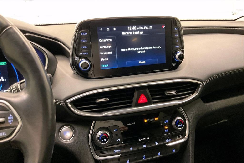 Used 2020 Hyundai Santa Fe Limited image 4