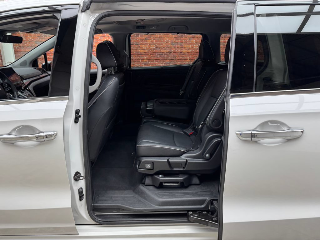 Used 2023 Honda Odyssey Elite image 25