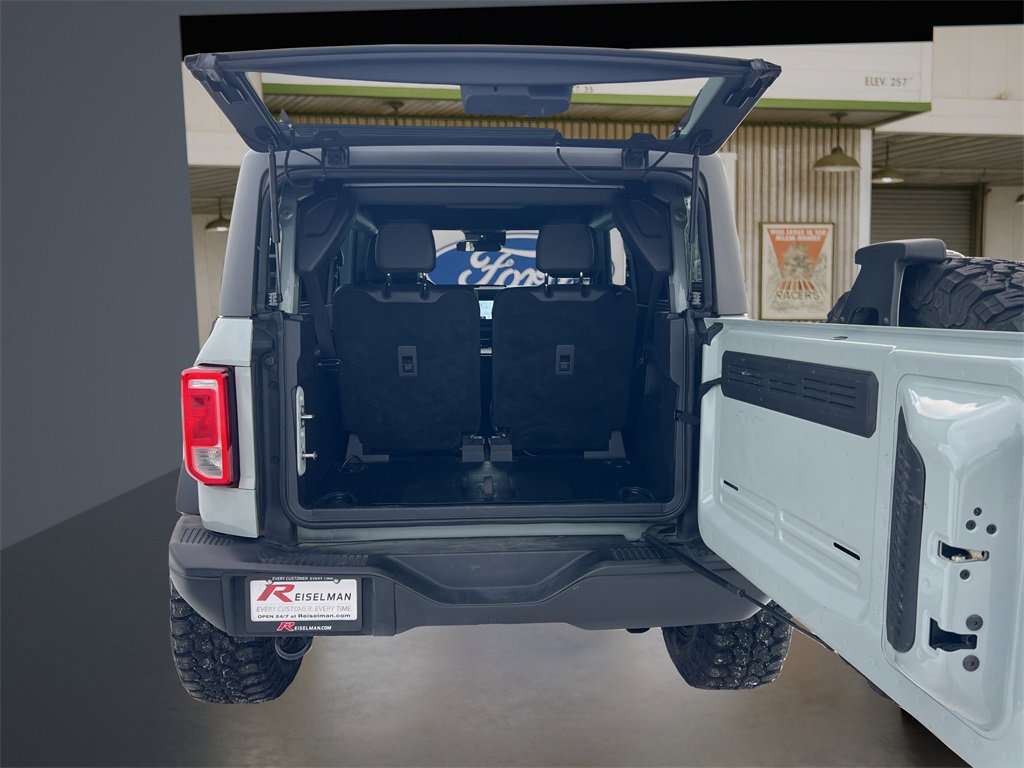 Used 2022 Ford Bronco Black Diamond image 10