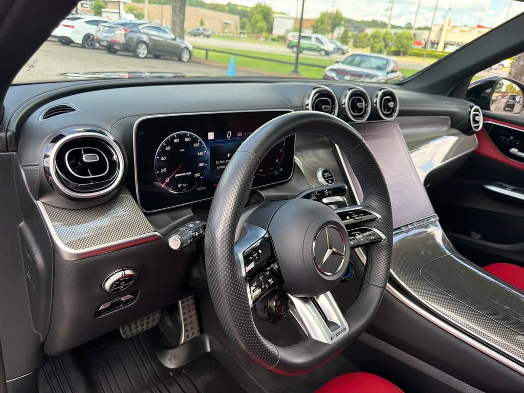 Used 2024 Mercedes-Benz GLC 43 AMG 4MATIC image 25