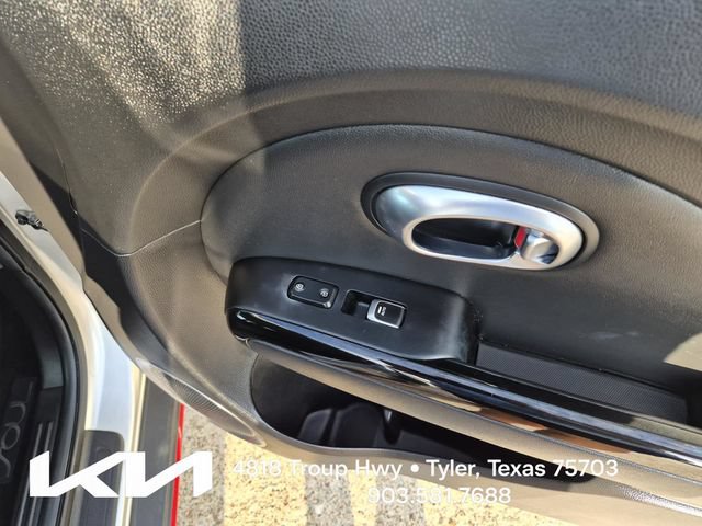 Used 2018 Kia Soul ! FWD image 13