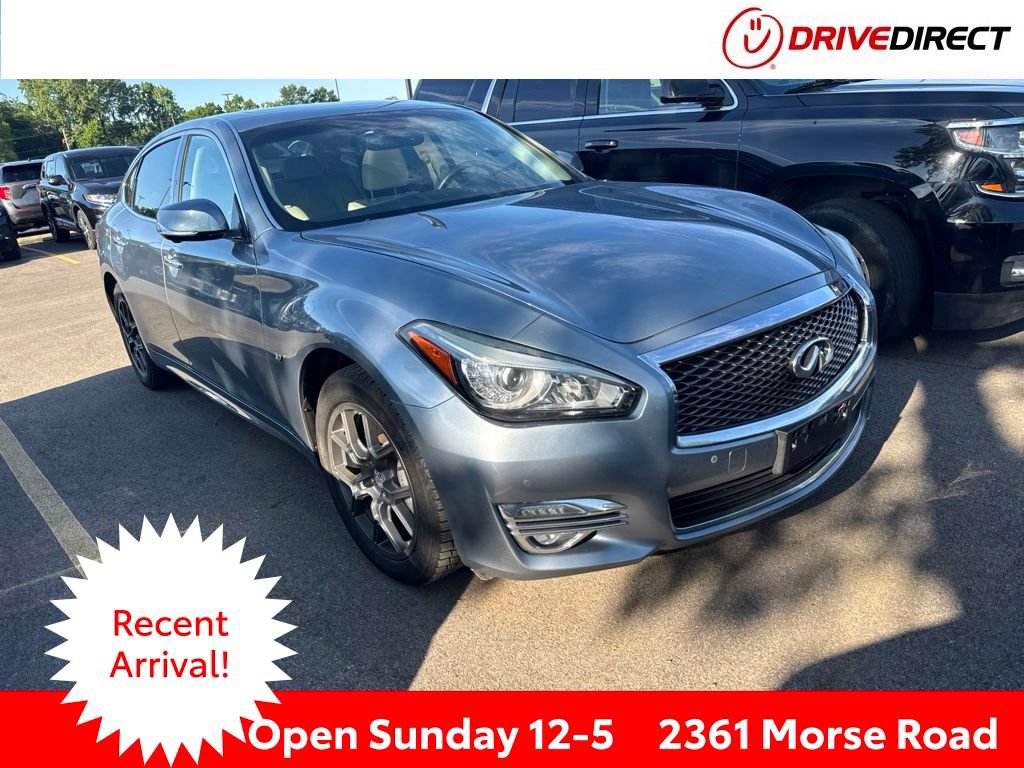 Used 2017 INFINITI Q70 L 3.7