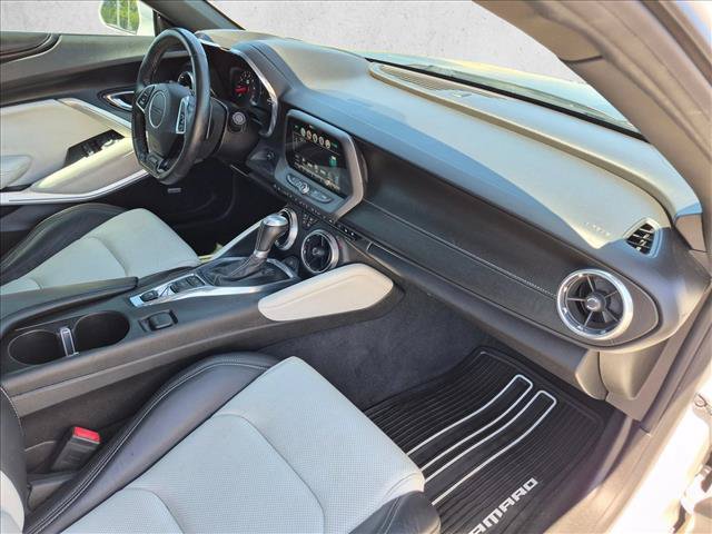 Used 2016 Chevrolet Camaro SS RWD image 20