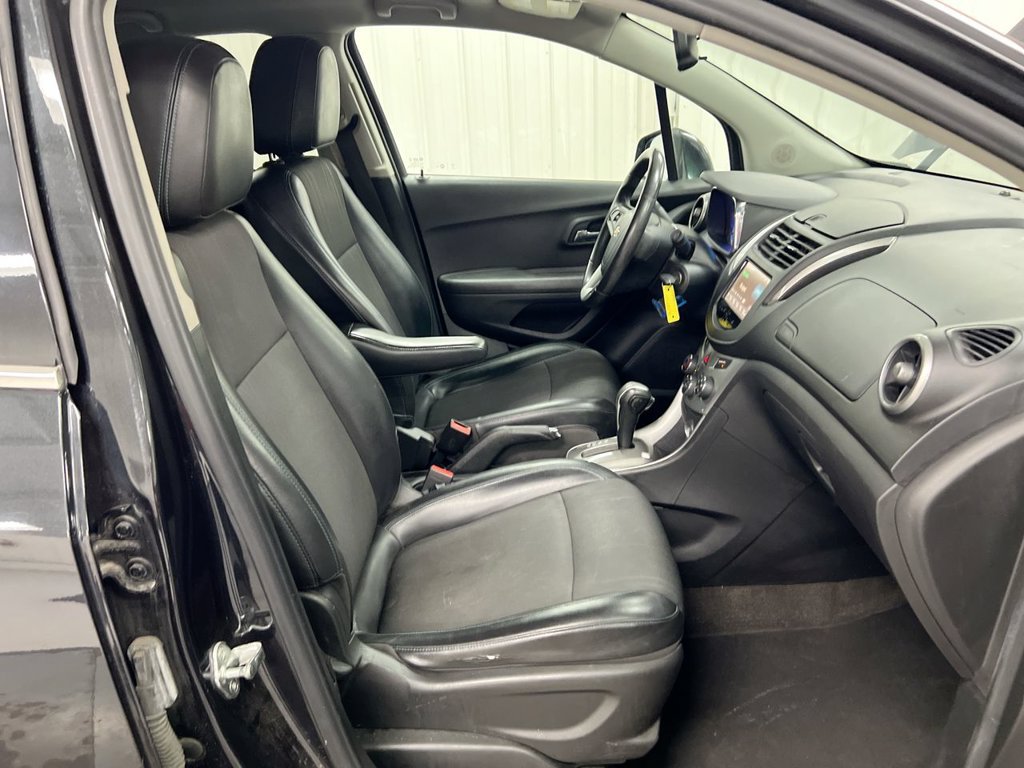 Used 2016 Chevrolet Trax LT w/ LT Convenience Package FWD image 21