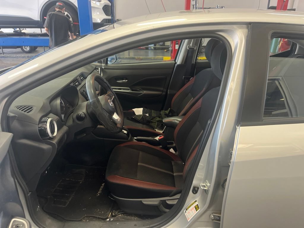 Used 2023 Nissan Versa SR w/ Trunk Package FWD image 4