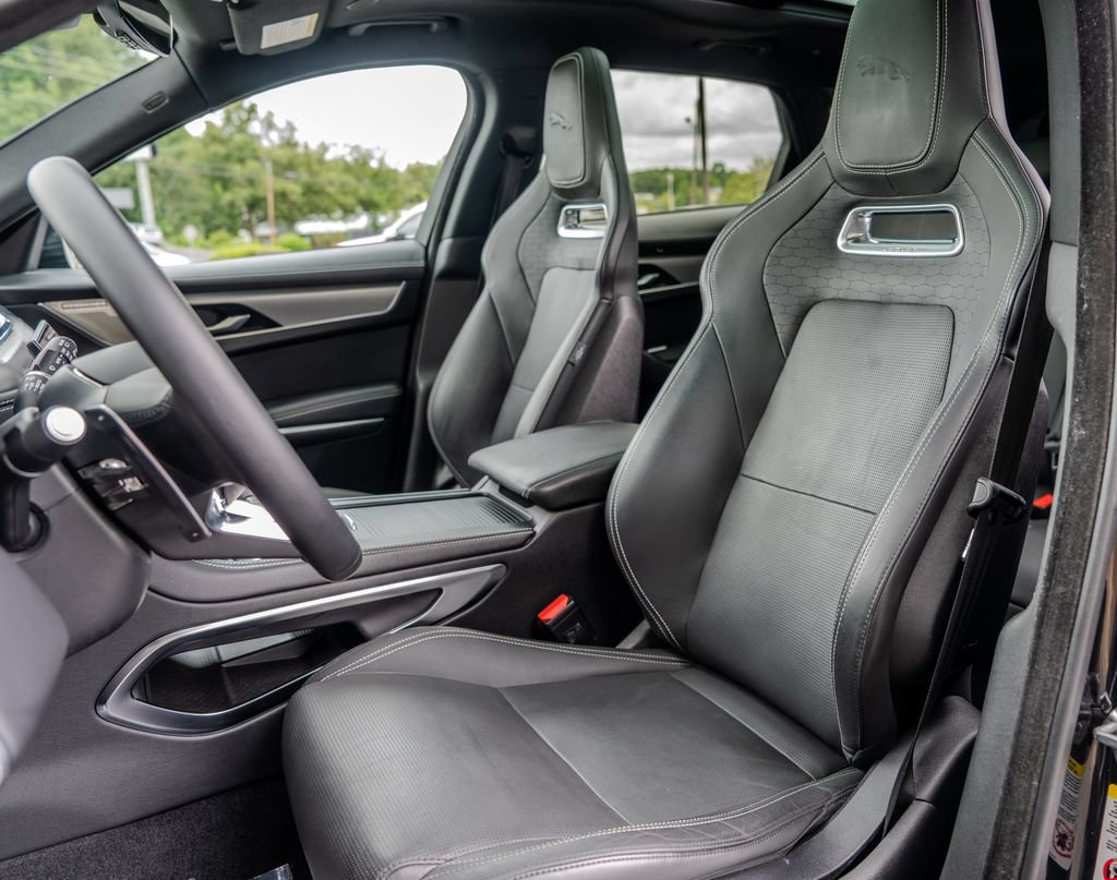 Used 2024 Jaguar F-PACE R-Dynamic S AWD/4WD image 18