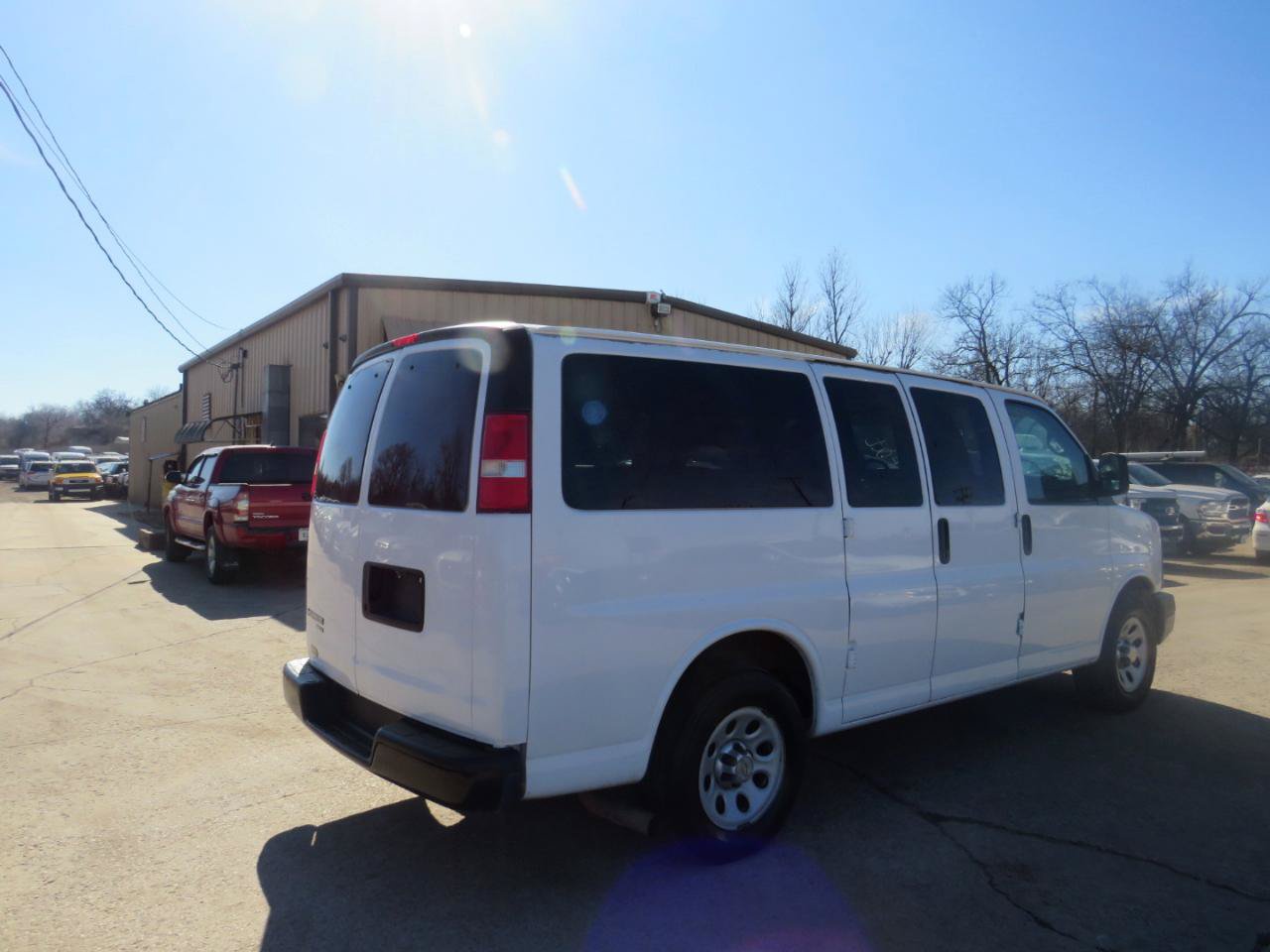 Used 2014 Chevrolet Express 1500 LS RWD image 8