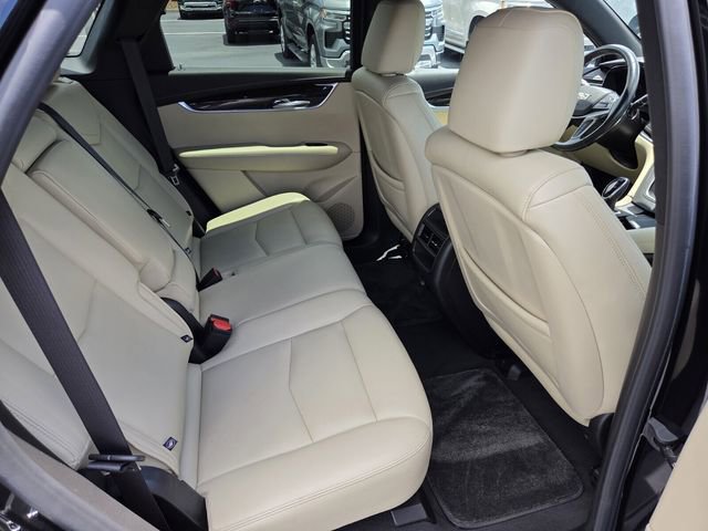 Used 2019 Cadillac XT5 FWD image 17