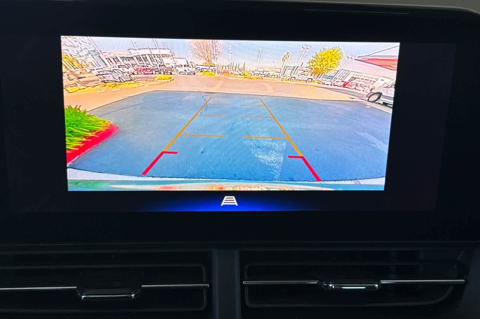 Used 2025 Chevrolet Trax LT FWD image 19