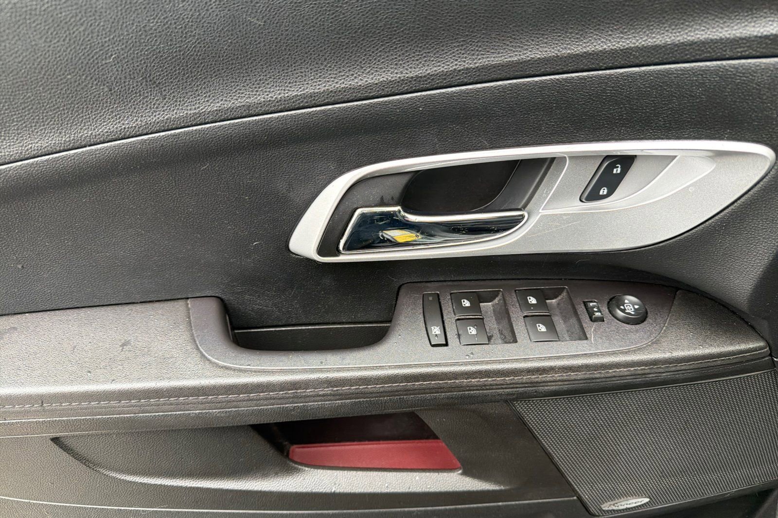 Used 2017 Chevrolet Equinox Premier AWD/4WD image 11
