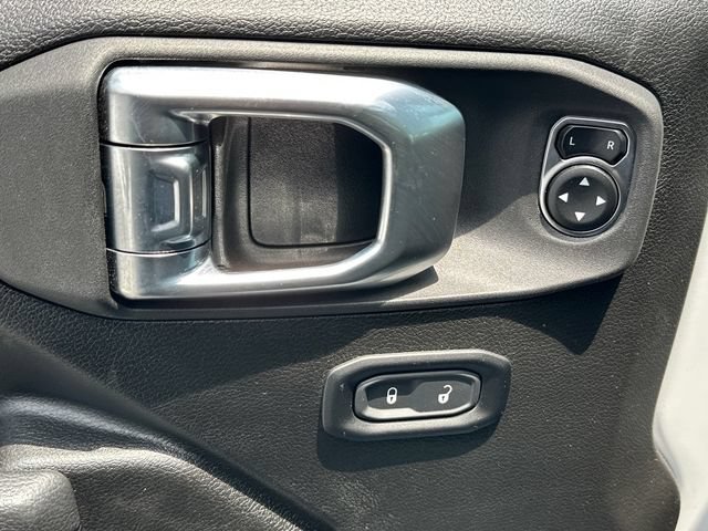 Used 2025 Jeep Gladiator Sport AWD/4WD image 14