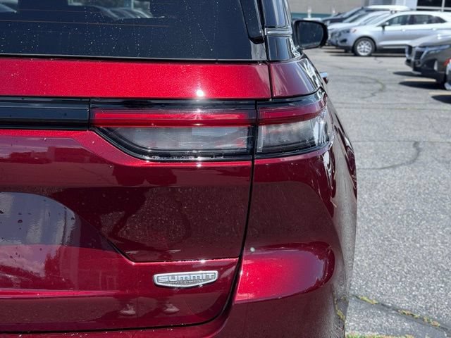 Used 2025 Jeep Grand Cherokee Summit AWD/4WD image 8