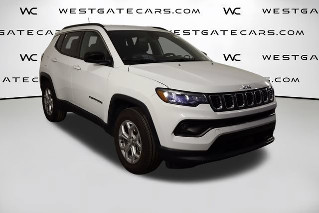 Used 2024 Jeep Compass Latitude AWD/4WD image 40