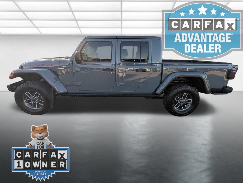 Used 2025 Jeep Gladiator Mojave AWD/4WD image 28