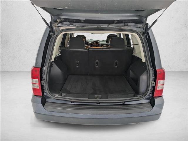 Used 2015 Jeep Patriot High Altitude image 6