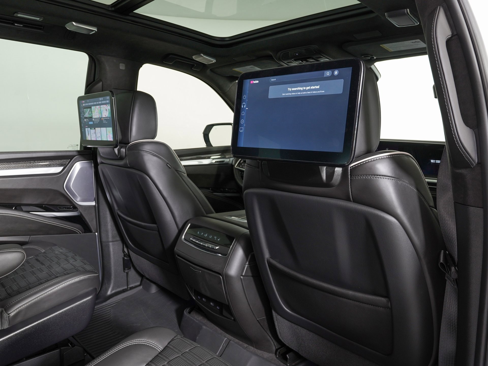 Used 2025 Cadillac Escalade V w/ LPO, Floor Liner Package image 12