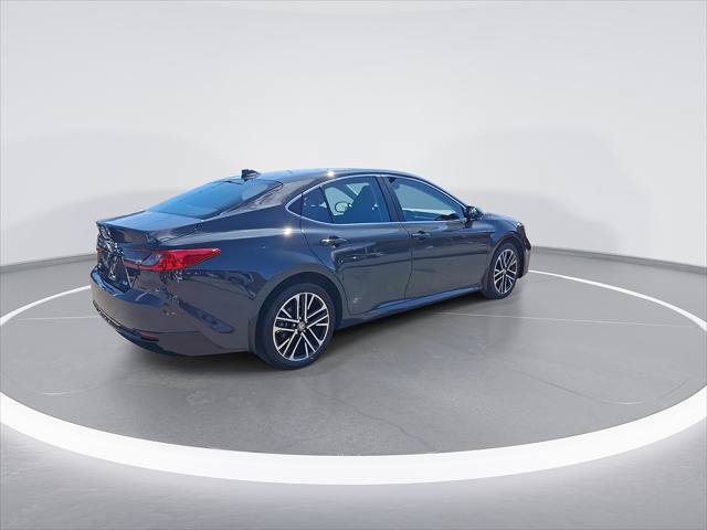 Certified 2026 Toyota Camry XLE AWD/4WD image 9