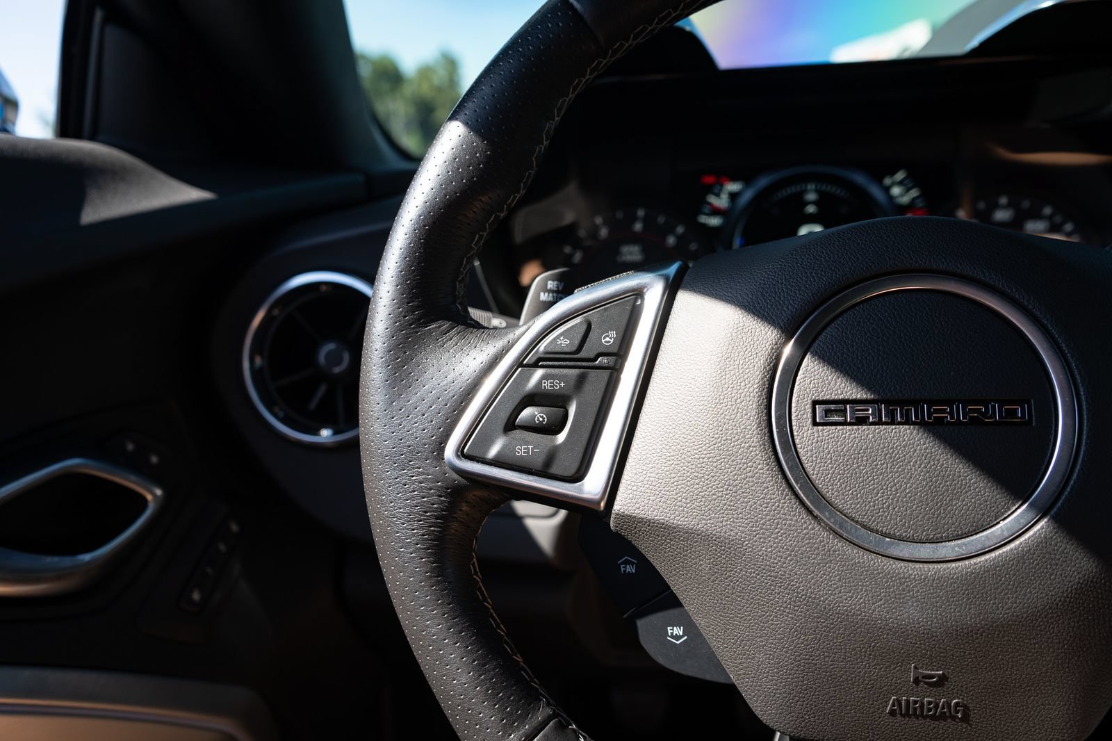 Used 2022 Chevrolet Camaro SS RWD image 47