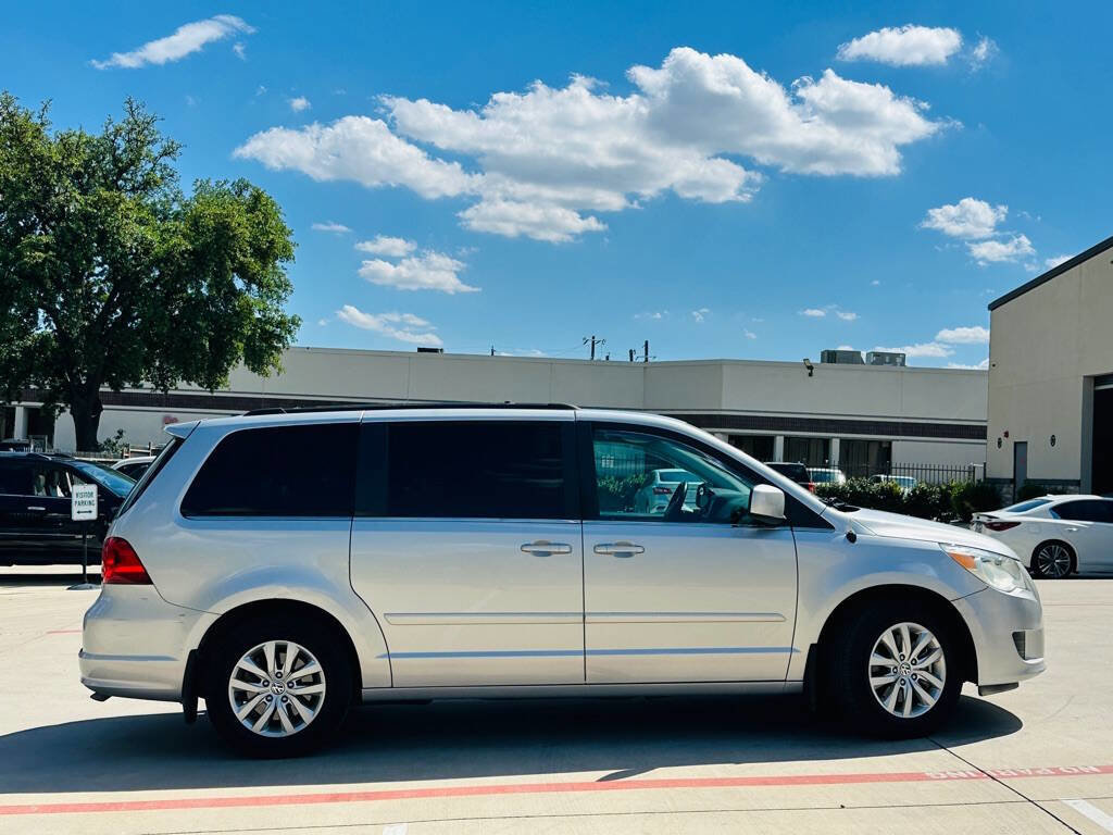 Used 2012 Volkswagen Routan SE image 10