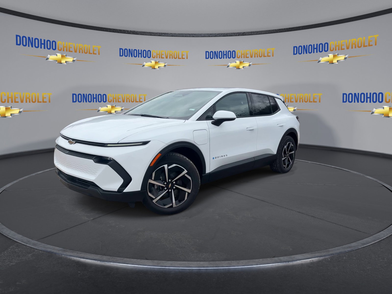 New 2026 Chevrolet Equinox EV LT image 4
