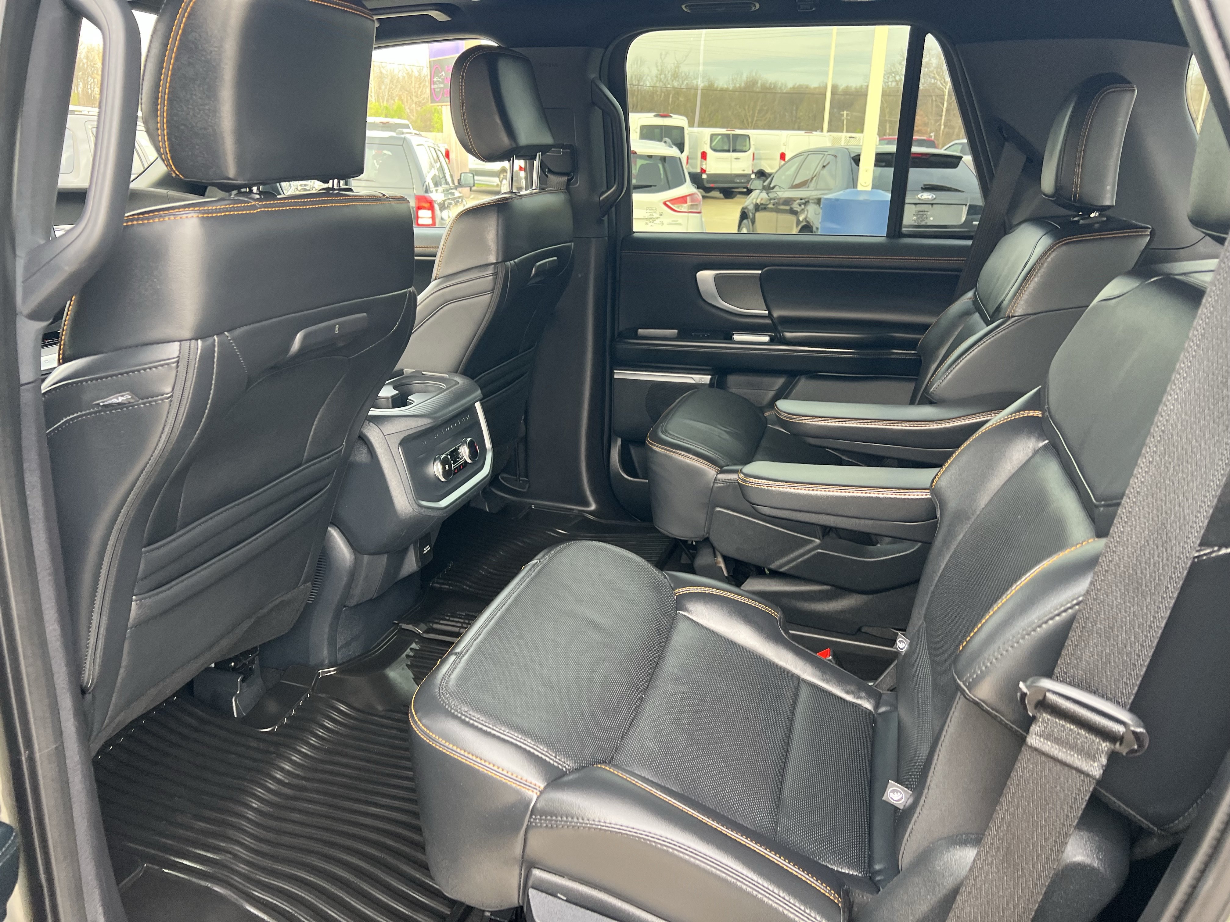 Used 2025 Ford Expedition Tremor AWD/4WD image 18