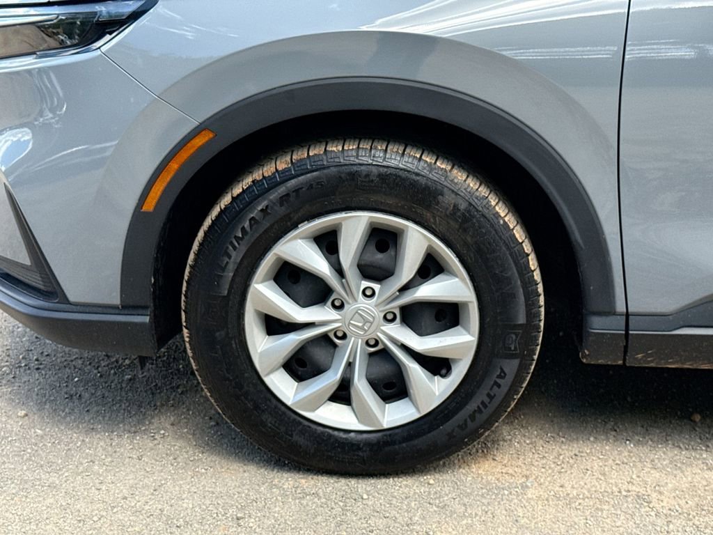 Used 2023 Honda CR-V LX image 18