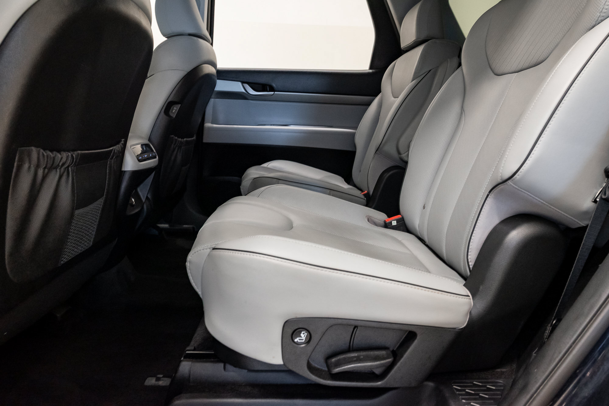 Used 2025 Hyundai Palisade SEL FWD image 28