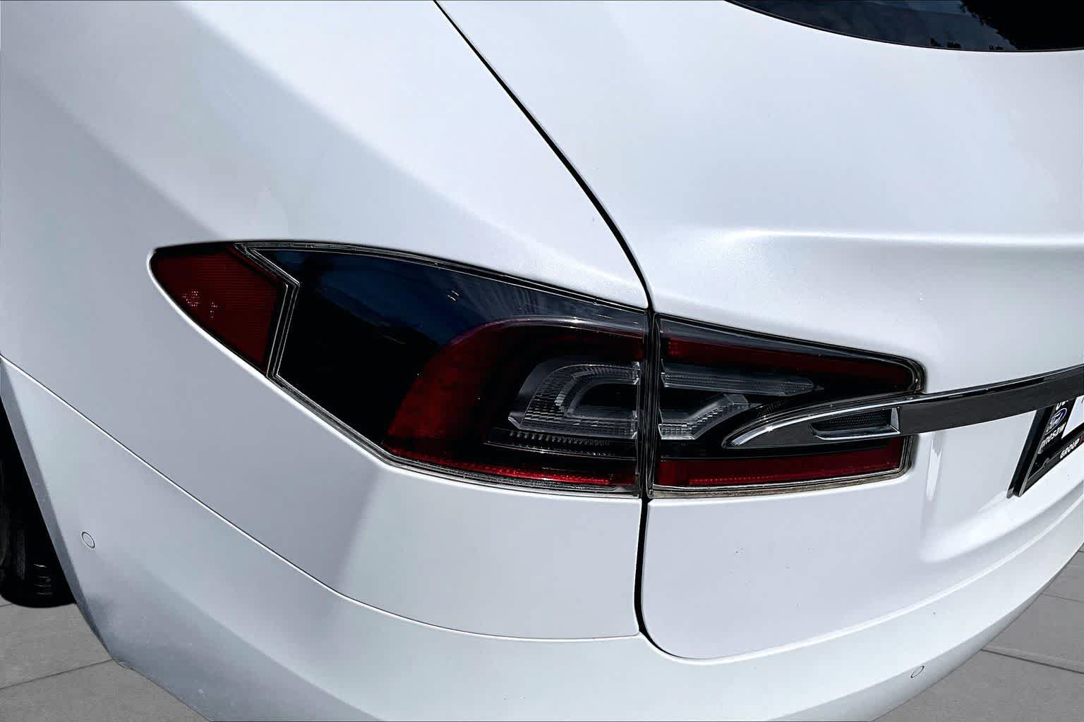 Used 2021 Tesla Model S Long Range Plus AWD/4WD image 27