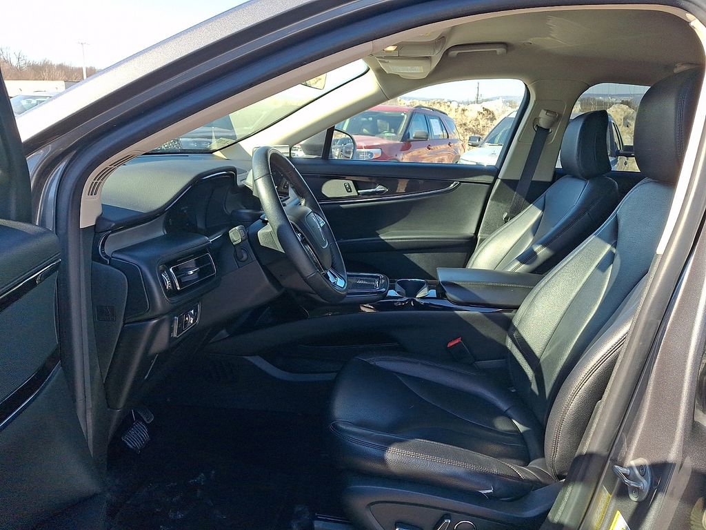 Used 2022 Lincoln Nautilus AWD image 13