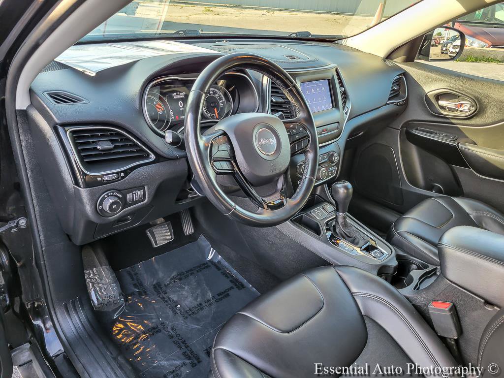 Used 2020 Jeep Cherokee Latitude Plus FWD image 10