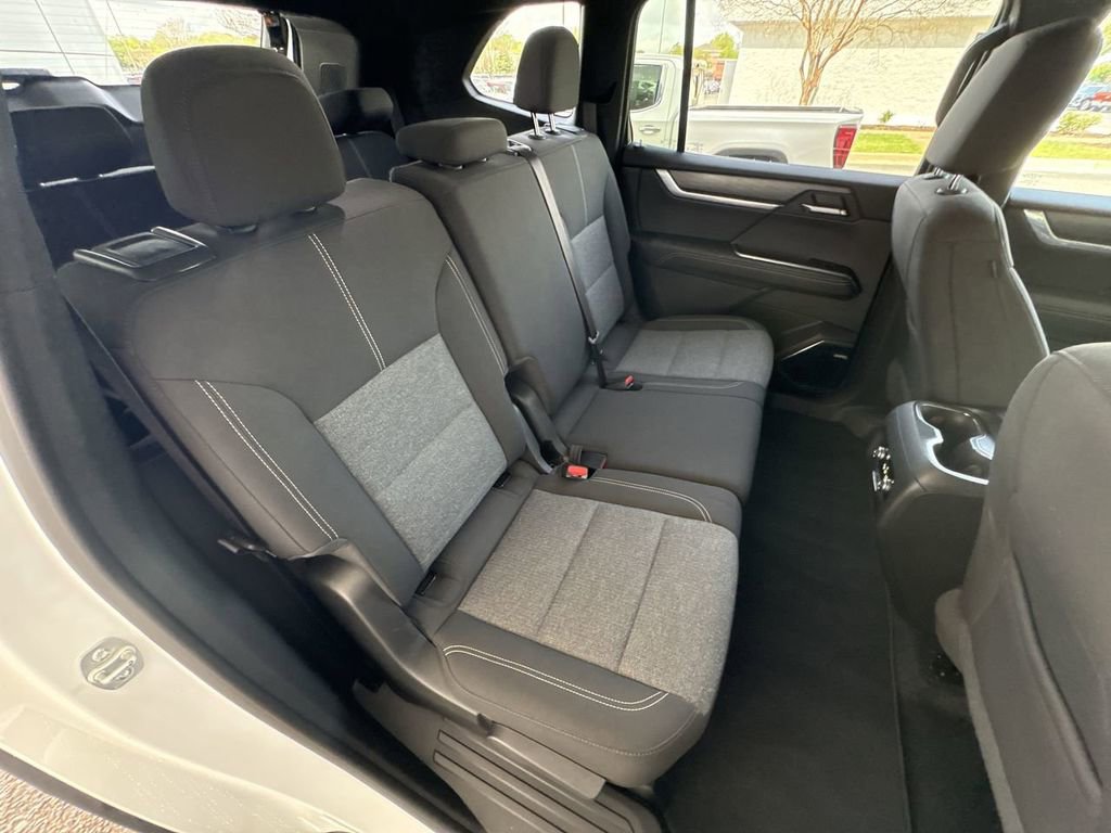 Certified 2025 GMC Acadia Elevation image 27