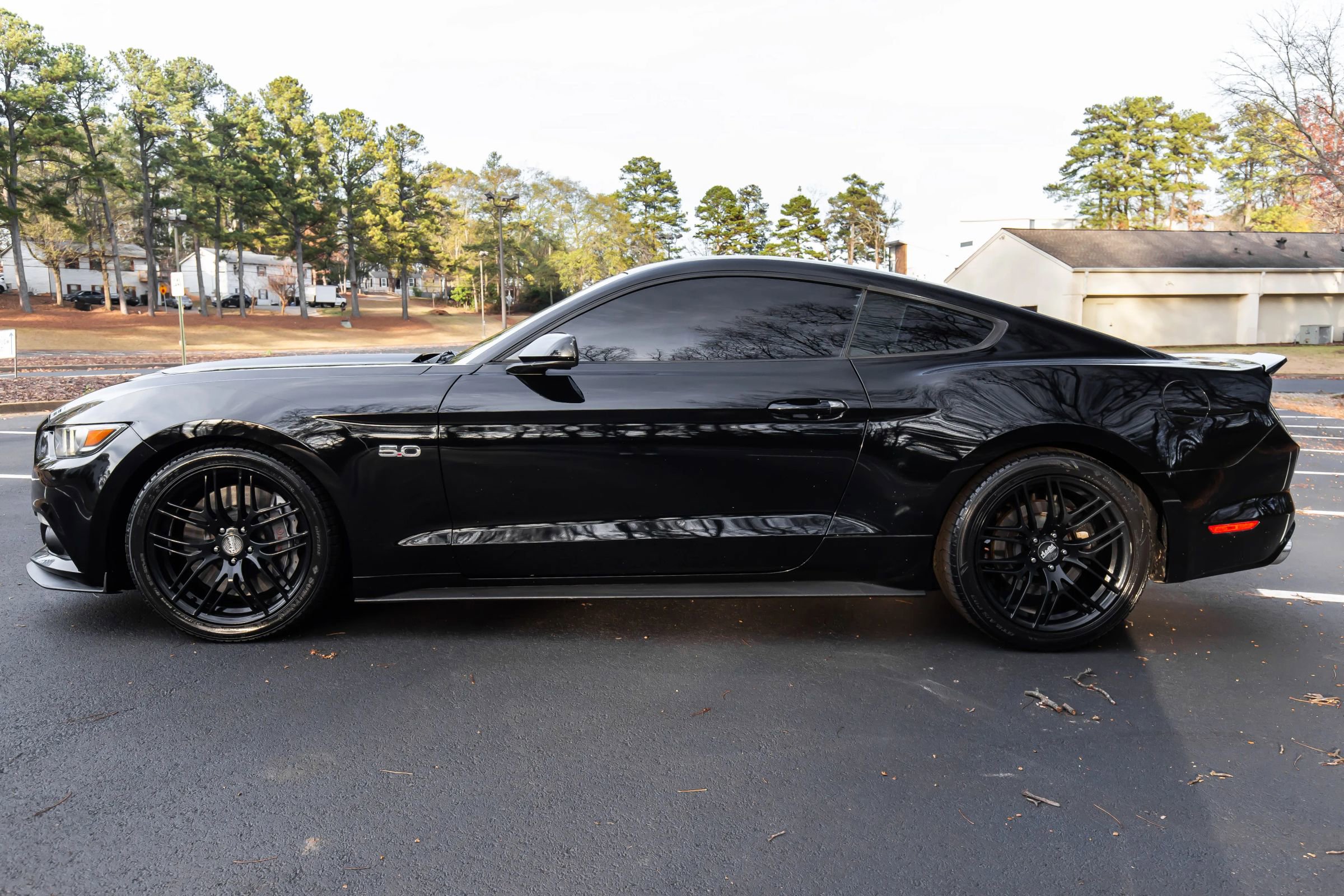 Used 2017 Ford Mustang GT w/ GT Performance Package image 5