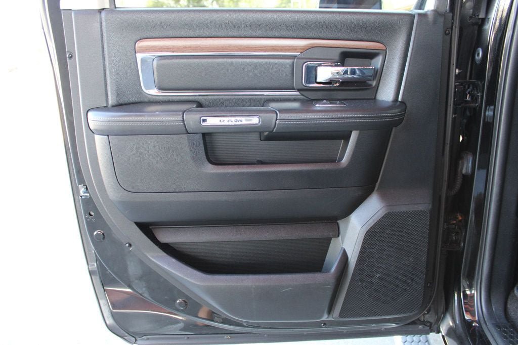 Used 2014 RAM 2500 Laramie w/ Convenience Group AWD/4WD image 13
