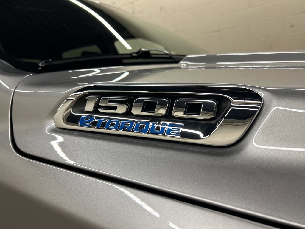 New 2026 RAM 1500 4x4 Crew Cab image 29