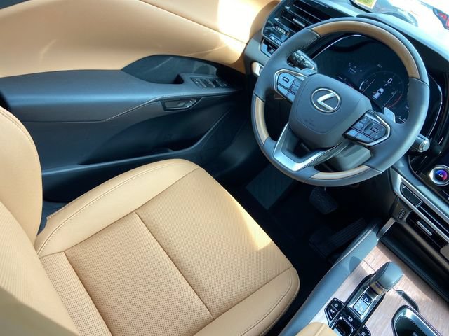 New 2026 Lexus RX 350 Premium w/ Accessory Package (2T) AWD/4WD image 17