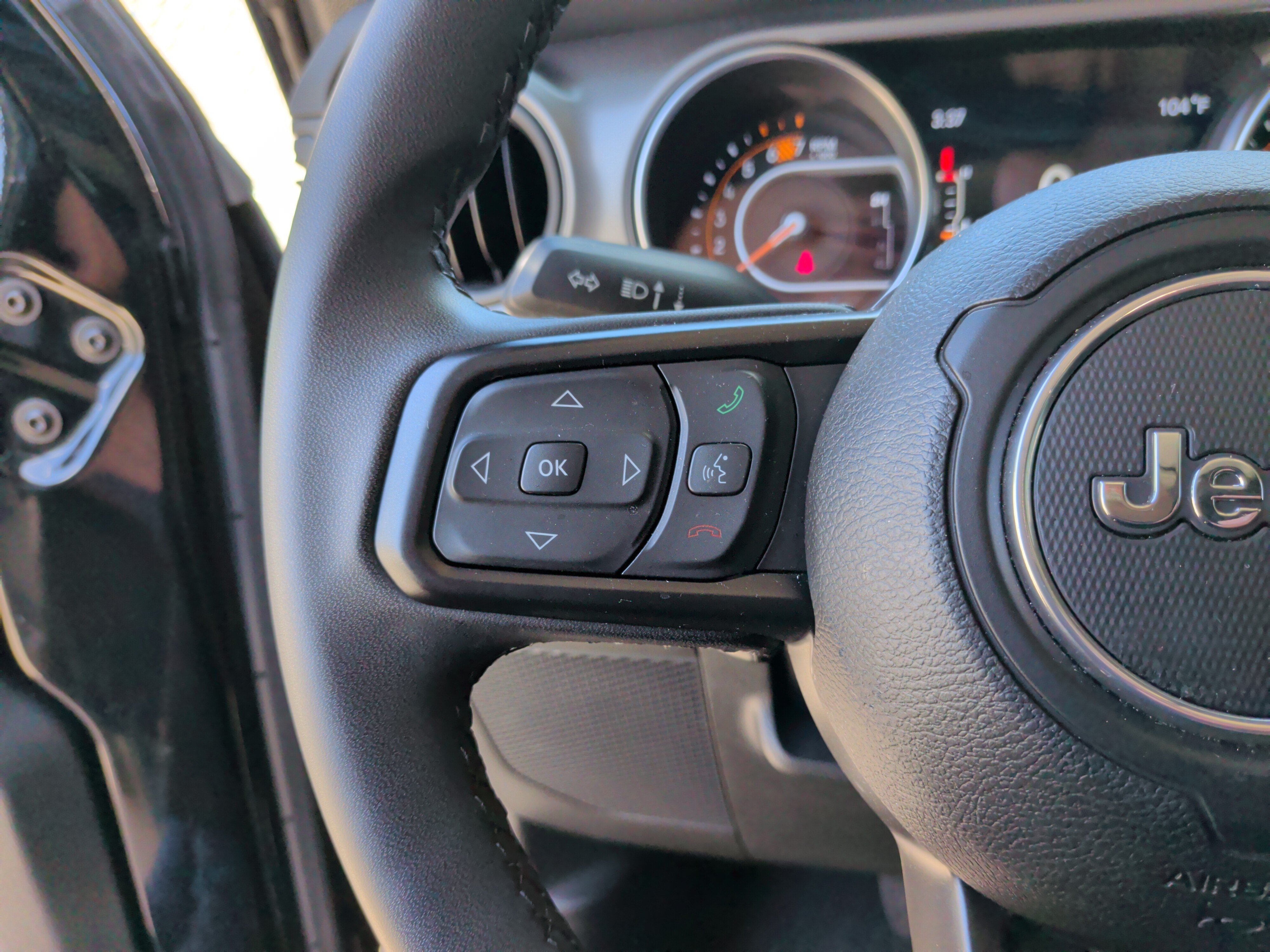 Used 2023 Jeep Wrangler Unlimited Sport AWD/4WD image 18
