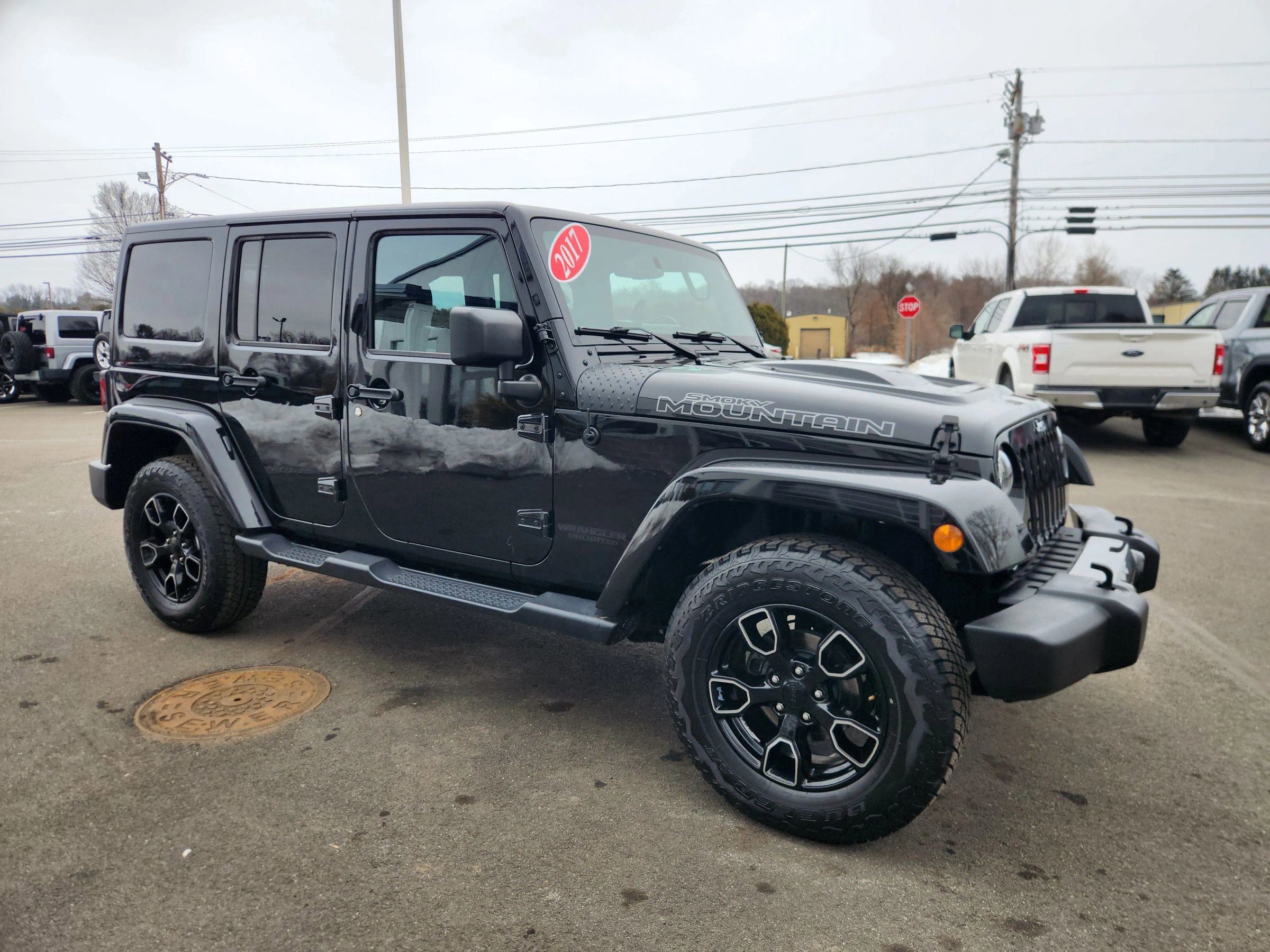 Used 2017 Jeep Wrangler Unlimited Sahara image 20