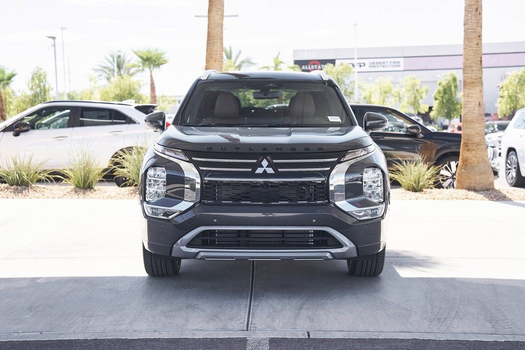 Used 2025 Mitsubishi Outlander SEL FWD image 6