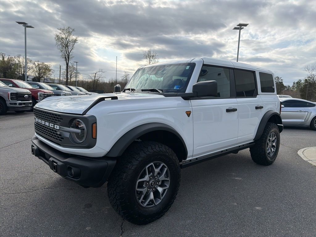 Certified 2025 Ford Bronco Badlands AWD/4WD image 8
