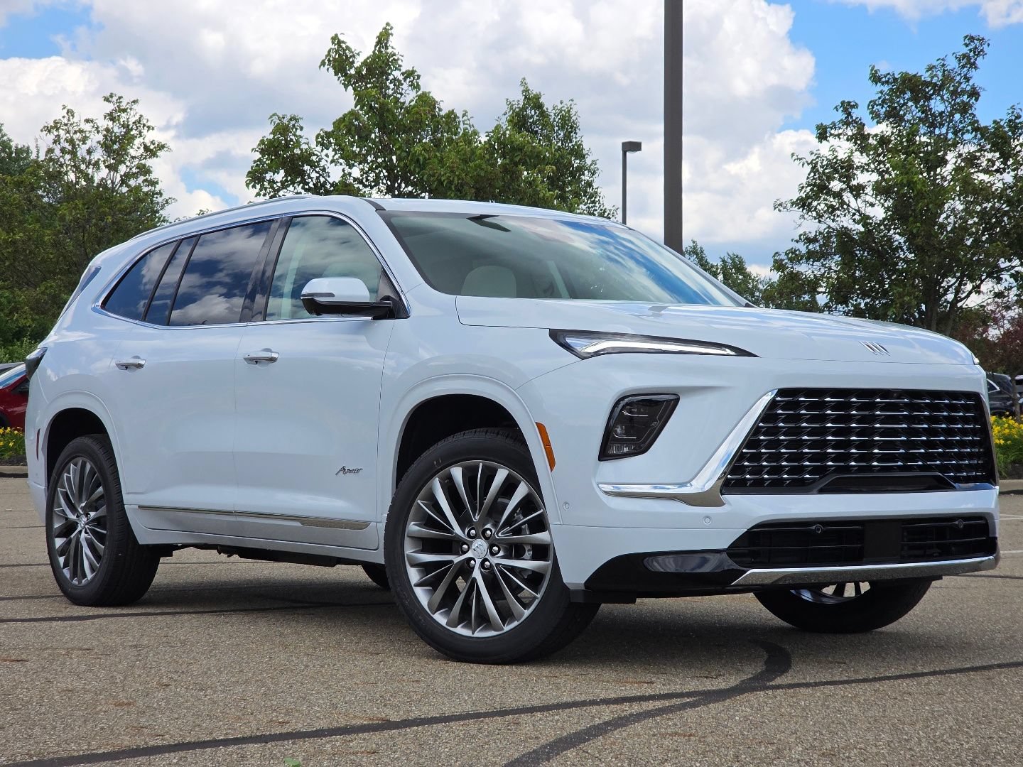 New 2026 Buick Enclave Avenir w/ Super Cruise Package AWD/4WD image 2