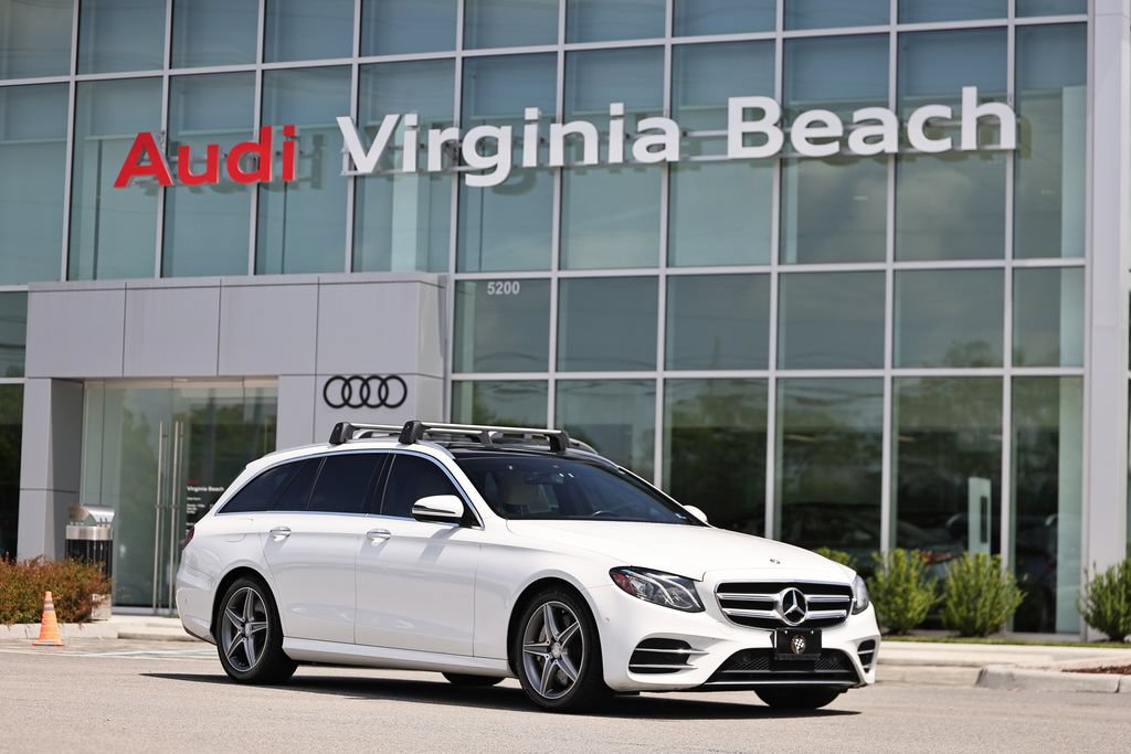 Used 2017 Mercedes-Benz E 400 4MATIC Wagon image 1