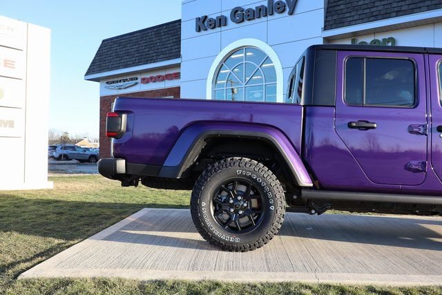 New 2026 Jeep Gladiator Sport AWD/4WD image 35