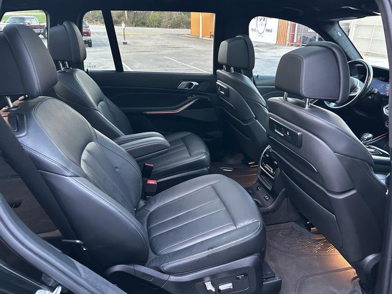 Used 2019 BMW X7 xDrive50i w/ M Sport Package image 13